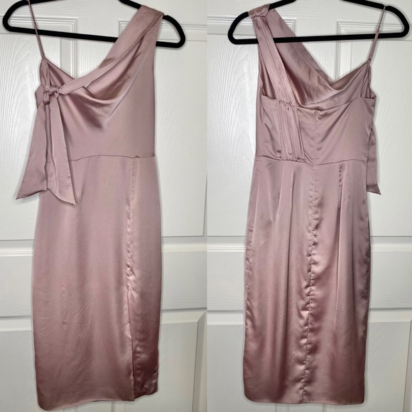 Revolve Finders Keepers Aspects Midi Dress in Dusk Size XS
MSRP $165 - Picture 2 of 9